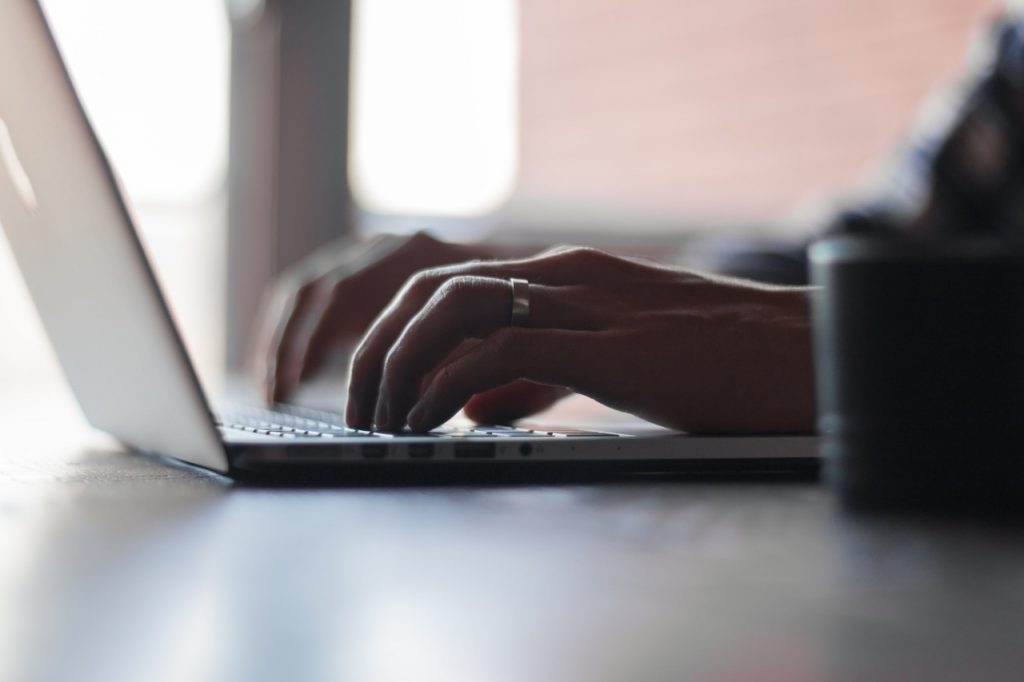 Building Stronger Client Relationships: 5 Ways to Get Social With It
